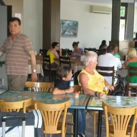 Acar Park 4*